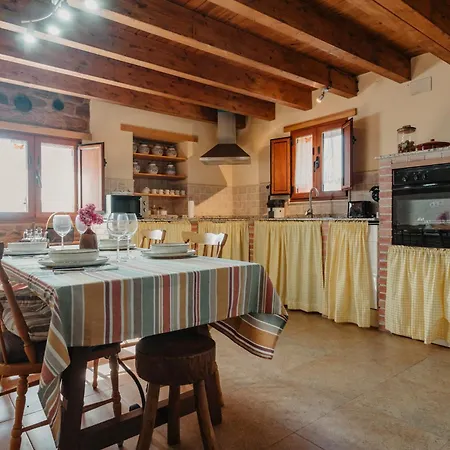 La Casina De Maxa Holiday home Suares